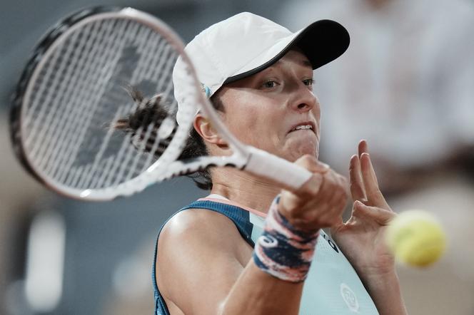 Iga Świątek zdemolowała kolejną rywalkę! Rozpędzona Polka w III rundzie Roland Garros!