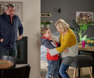 Na Wspólnej odc. 4061: Danka (Lucyna Malec), Marek (Grzegorz Gzyl), Szymek (Ksawery Kamiński)