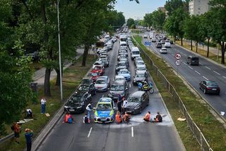 Takiego protestu jeszcze nie było. Ostatnie Pokolenie chce przez kilka tygodni blokować Wisłostradę w Warszawie