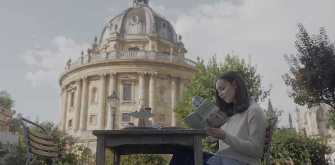 W rolach głównych Sofia Carson i Corey Mylchreest.