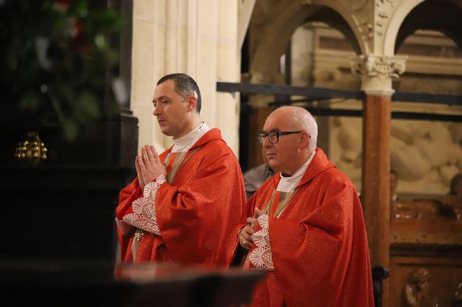 Ks. Jacek Urban na Wawelu: Św. Stanisław pokazuje drogę, którą jest Chrystus