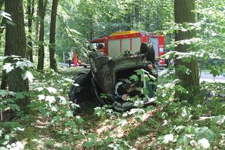 Koszmarny wypadek w powiecie kołobrzeskim. Nie żyje jedna osoba, troje dzieci w szpitalu