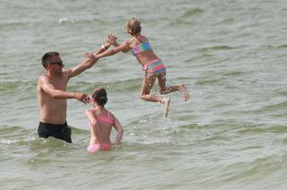 Sławomir Peszko na plaży