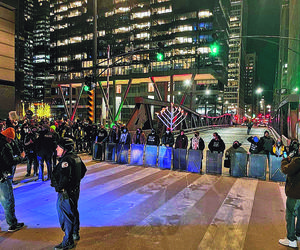 Paraliżują Amerykę dla pokoju