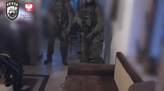 CBŚP rozbiło niebezpieczny gang z PIaseczna. 13 osób zatrzymanych