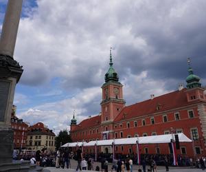 Święto Policji 2024. Uroczystości na placu Zamkowym w Warszawie