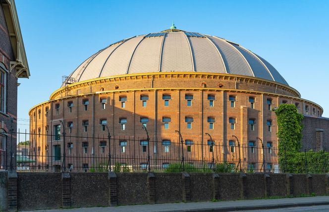 Drastycznie spada liczba przestępców! W więzieniach powstają kina i hotele