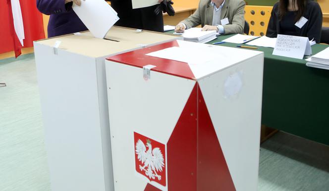Tarnów odmówił Poczcie Polskiej! Jasna deklaracja w sprawie spisu wyborców