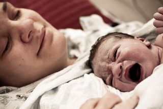 Poród bez bólu oznaczał kiedyś całkowitą amnezję. Poznaj kontrowersyjną historię snu zmierzchowego