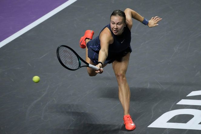 Iga Świątek - Amanda Anisimova. Spódniczki płatały figla zawodniczkom