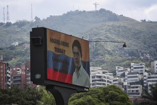 Kandydat na prezydenta walczy o życie! Postrzelony na wiecu