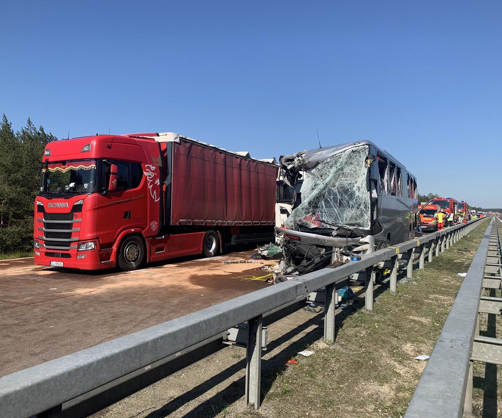 Wypadek polskiego autokaru w Niemczech. 56 osób poszkodowanych