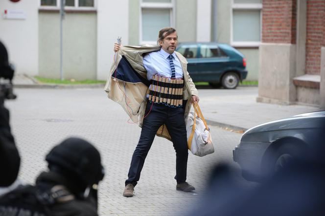 Komisarz Alex 4 sezon odcinek 52 (odc. 13). Zach (Dariusz Toczek)