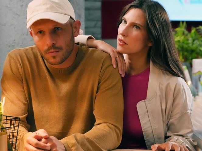 Barwy szczęścia, 3151: Regina (Kamila Kamińska), Franek (Mateusz Banasiuk) 