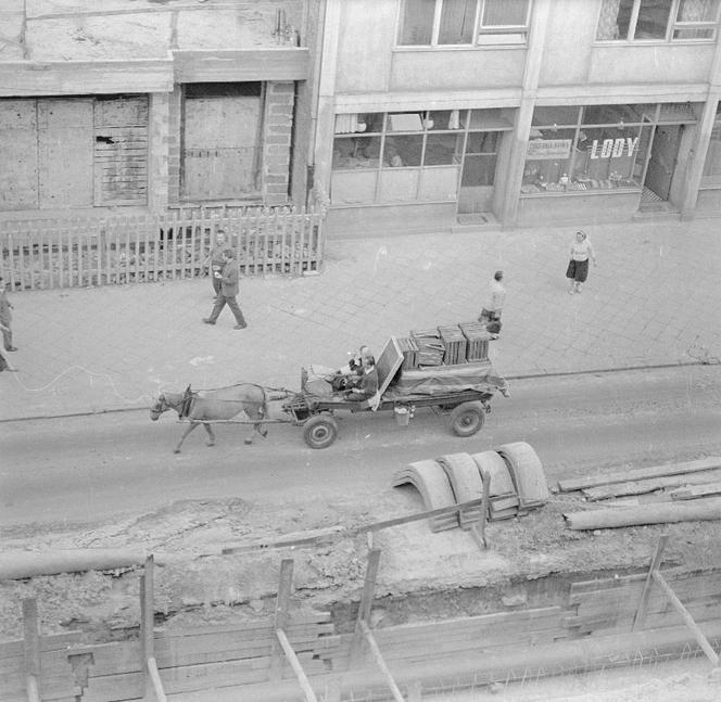 Tak kiedyś wyglądała ul. Złota! Archiwalne zdjęcia centrum Warszawy (1966)