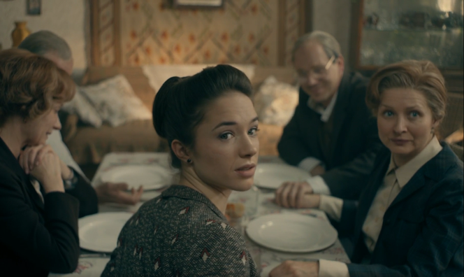 Stulecie Winnych 4, odc. 51: Ania (Urszula Grabowska), Michał (Stefan Pawłowski), Ewa (Sonia Mietielica)