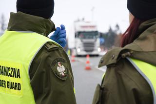 Ukryli się w naczepie, bo chcieli do Niemiec. Imigranci zatrzymani k. Jasła