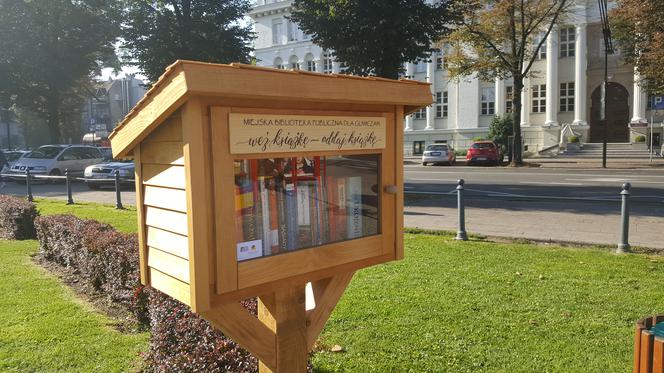 plenerowa biblioteczka w Gliwicach