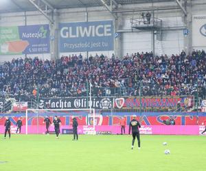 Piast Gliwice - Górnik Zabrze. Pół tysiąca fanów w meczu 20. kolejki PKO Ekstraklasy