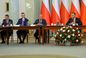 Prezydent Nawrocki kontra rząd. Sondaż pokazuje głęboki konflikt na szczytach władzy