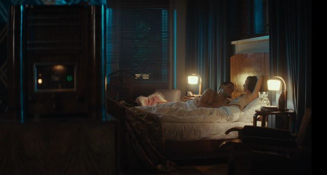 Zatoka szpiegów 2, odcinek 19. Franz (Bartosz Gelner), Eva (Sonia Mietielica)