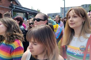 Marsz Równości w Olsztynie 2023. Barwna parada przeszła ulicami miasta