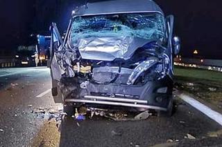 Zderzenie busów na autostradzie