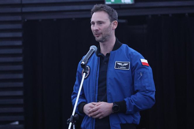 Polak rusza w kosmos! Jak długo Sławosz Uznański-Wiśniewski będzie leciał? Poznaj szczegóły