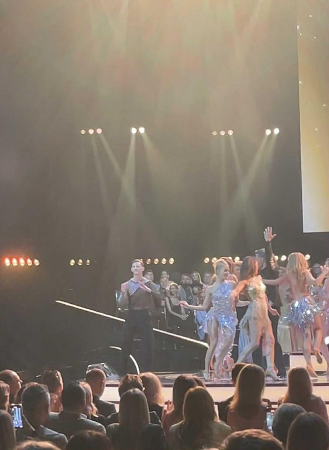 Nie mogli się powstrzymać! Kaczorowska i Rogacewicz przyłapani na czułościach