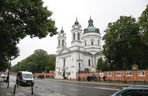 Fani i artyści żegnają Joannę Kołaczkowską. Pogrzeb artystki na Powązkach [ZDJĘCIA]