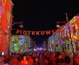 Rozpoczął się Light Move Festival w Łodzi. Piotrkowska rozświetlona milionami świateł!