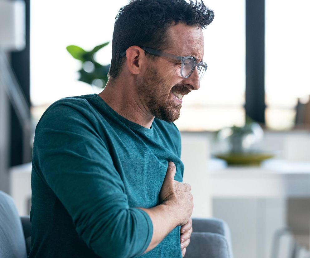 4 najczęstsze objawy chorego serca u mężczyzn. Gdy się pojawią, koniecznie odwiedź lekarza