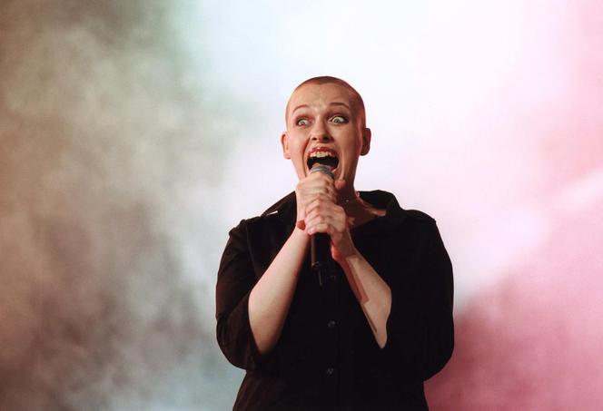 Quiz. Najpopularniejsze polskie piosenkarki lat 90. Jak dobrze pamiętasz ich przeboje?