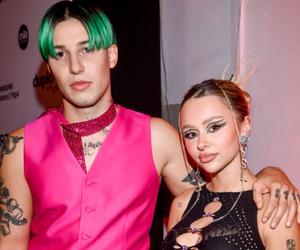 Dziewczyna Żabsona zaprasza na szaloną imprezę! Lila Janowska pozuje w pudełku dla lalek