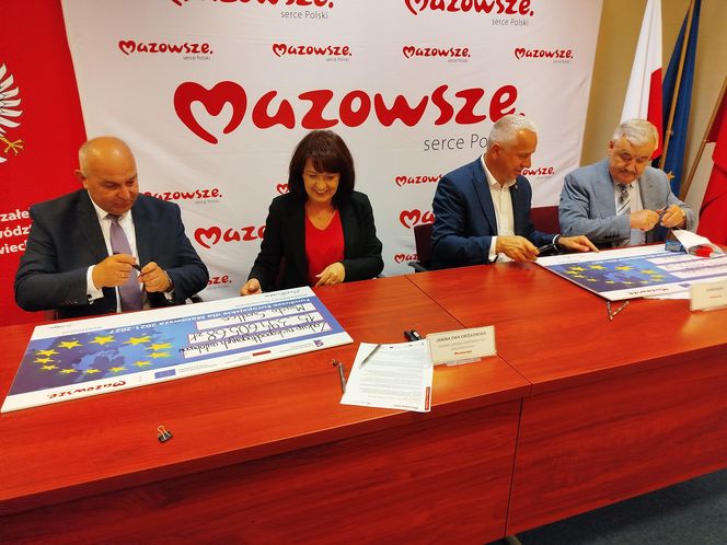 Umowy na dotacje z UE zostały podpisane w Siedlcach 18.06.2025