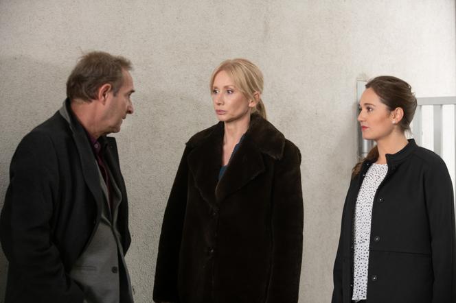 Na Wspólnej odc. 3087. Ewa (Ewa Gawryluk), Arek Ostrowski (Marek Kalita). Aneta (Dorota Krempa)