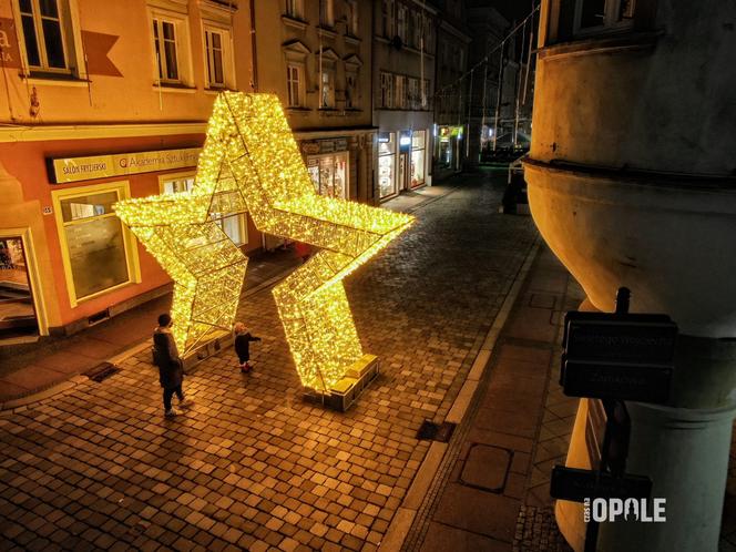 Opole. Świąteczny klimat na RYNKU! Zobacz, jak wygląda centrum miasta na Święta! [ZDJĘCIA]