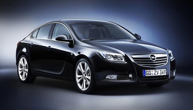 Opel Insignia hatchback, model 2011