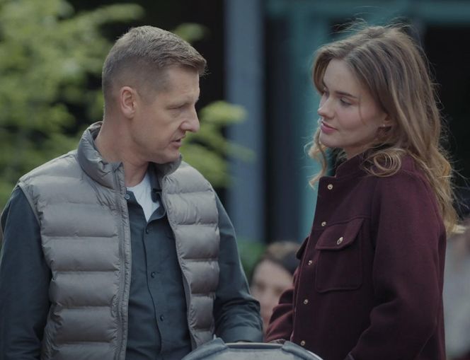 M jak miłość, odcinek 1885. Franka (Dominika Kachlik), Paweł (Rafał Mroczek)