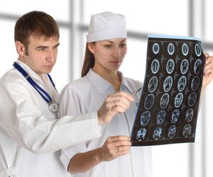 Oponiaki: objawy i leczenie łagodnych guzów mózgu