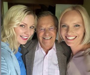 M jak miłość nowy sezon. Dorota (Iwona Rejzner), Jagoda (Katarzyna Kołeczek), Józef Modry (Stefan Friedmann) na planie