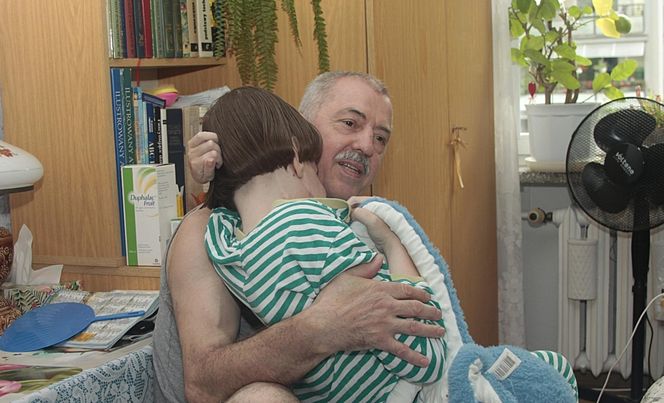 Nie mamy siły opiekować się Karolinką