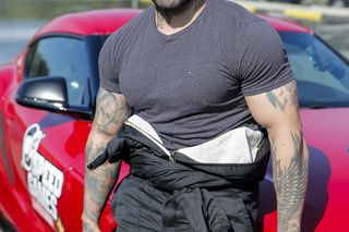 Akop Szostak pokazał mamę, która pod jego okiem sporo schudła. Internauci wprost: jak siostra