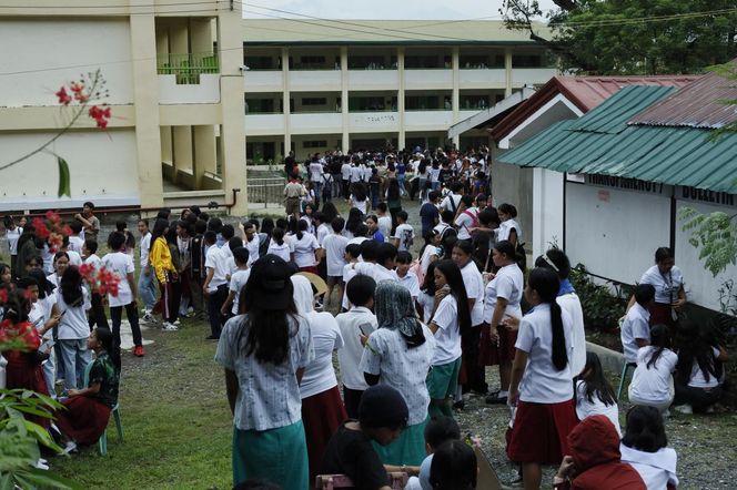 Potężne trzęsienie ziemi na Filipinach. Służby ostrzegają przed tsunami