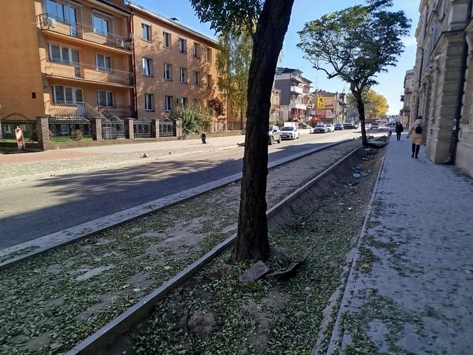 Na ul. Floriańskiej w Siedlcach powstaje nowe rondo ósemkowe i nowa nawierzchnia
