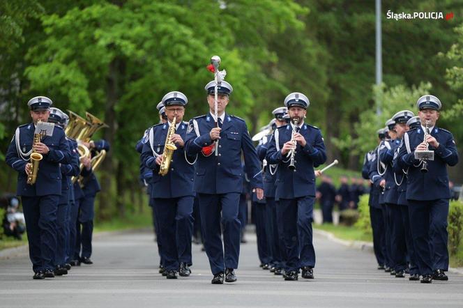 Uroczyste ślubowanie 69 nowych policjantów  w Oddziale Prewencji Policji w Katowicach