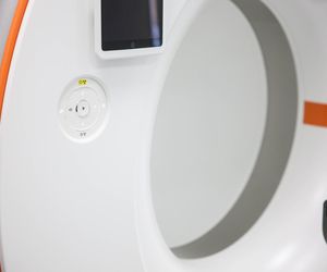 Nowoczesny tomograf w krakowskim szpitalu wojskowym. Sprzęt z funduszy KPO zaprezentował szef MON