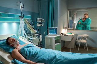 	Barwy szczęścia odc. 3131. Błażej Modrzycki (Piotr Ligienza), Łukasz (Michał Rolnicki), Weronika (Maria Świłpa)