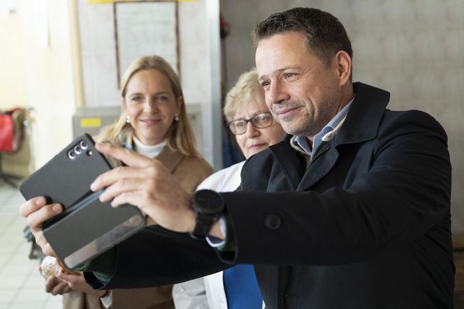 Rafał Trzaskowski odwiedził piekarnię  w Myśliborzu. 