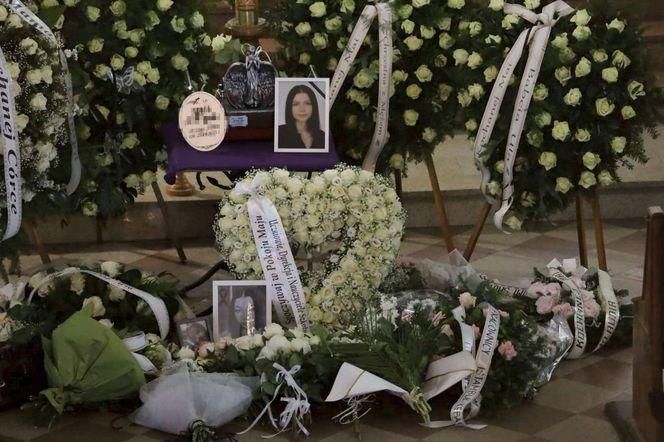 Tłumy na pogrzebie tragicznie zmarłej Mai. Kościół w Działdowie wypełniony po brzegi